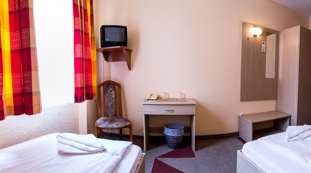 Berlin 3* Будапешт
